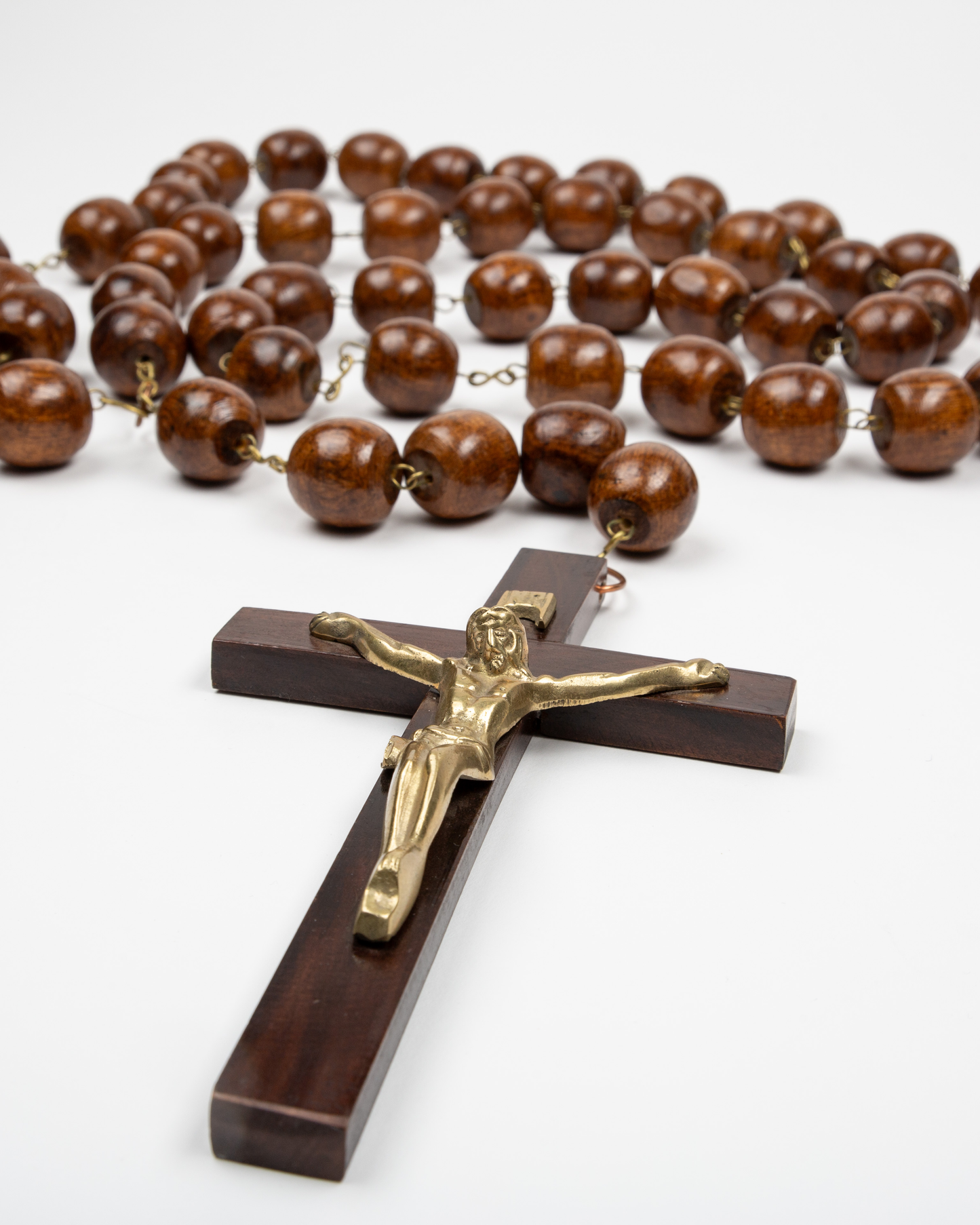 Rosario grande de madera